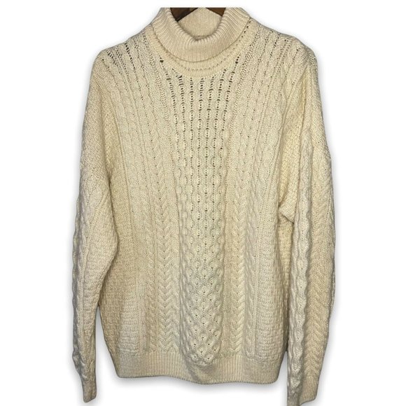 Carraig Donn Sweaters - Vintage Carraig donn irish merino wool chunky cable knit sweater neutral fisher
